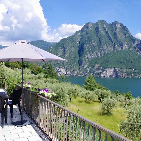 Casa Emilia Villa Riva di Solto Exterior foto